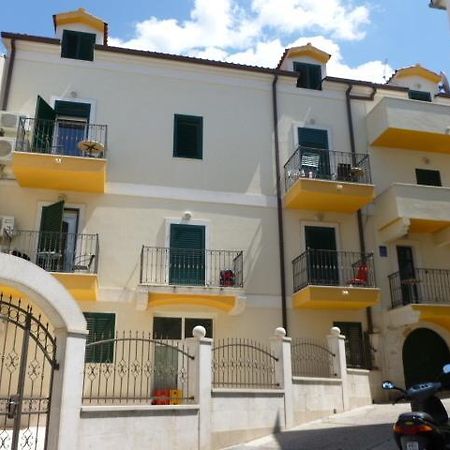 מאקרסקה Apartments Zo מראה חיצוני תמונה